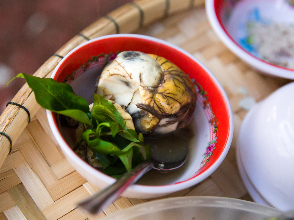 Balut - Vietnamese fertilized duck egg