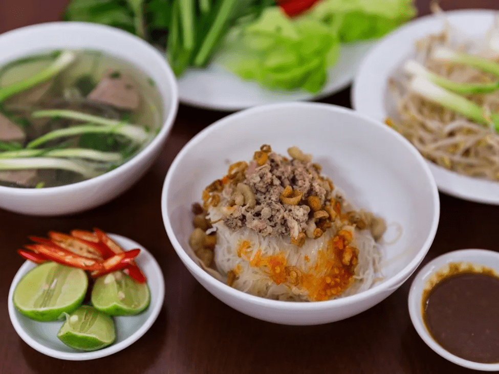 Pho Kho - Dry Pho in Vietnam