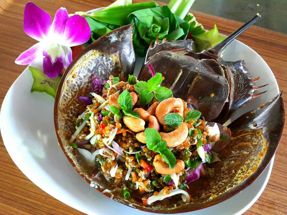 Sam xào chua ngọt - Stir-fried Horseshoe Crab in Ha Long