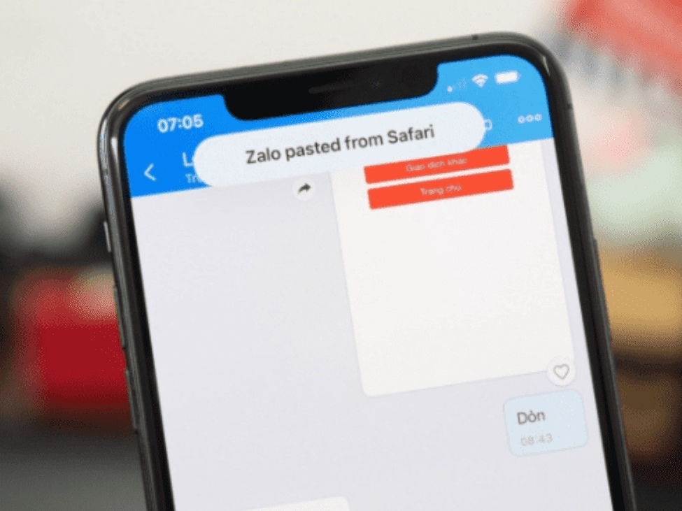 Zalo app interface showing chat options