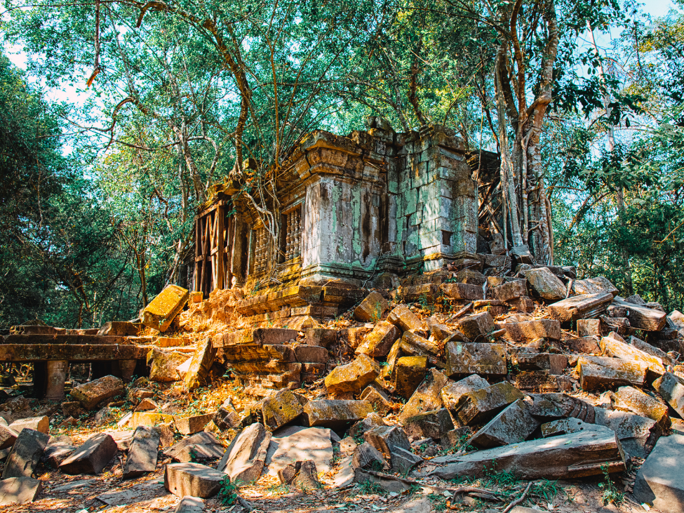 Historical route from Bakong Temple to Roluos Group