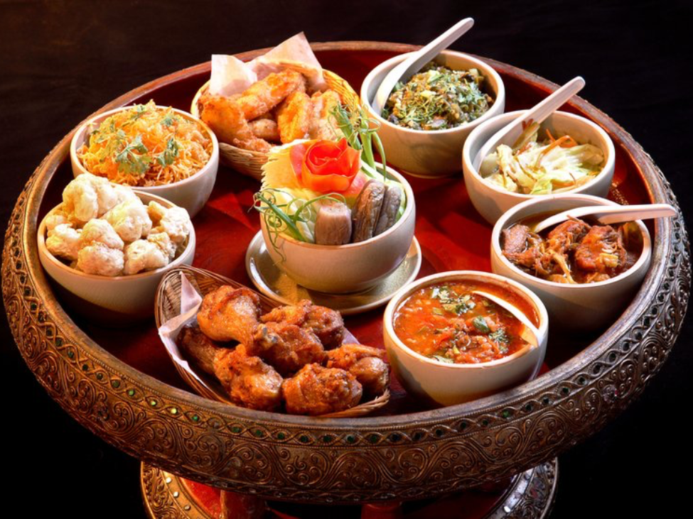 Khan Toke dining experience with traditional Lanna dishes