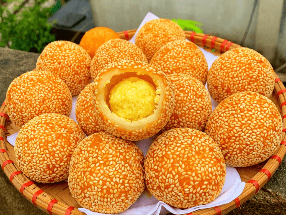 Banh Cam, deep-fried sesame-coated Vietnamese orange cake