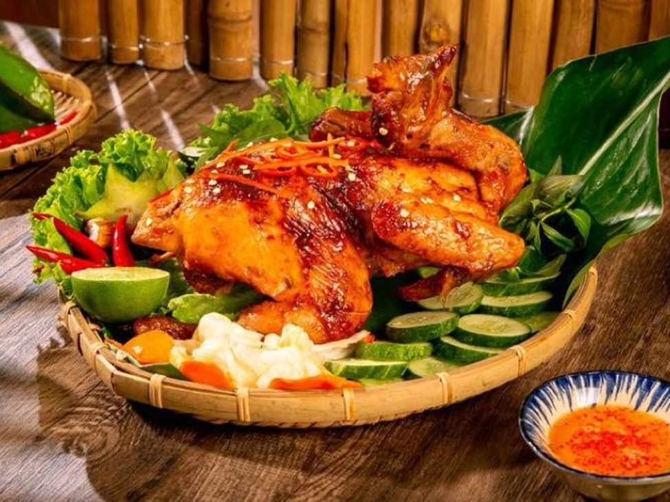 Vietnamese grilled chicken served with rice.